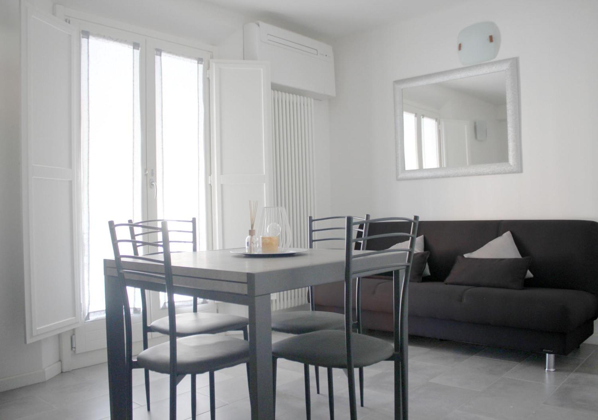 Apartament Sky Loft Airport - Modern Apt 1St Floor Bolonia Zewnętrze zdjęcie