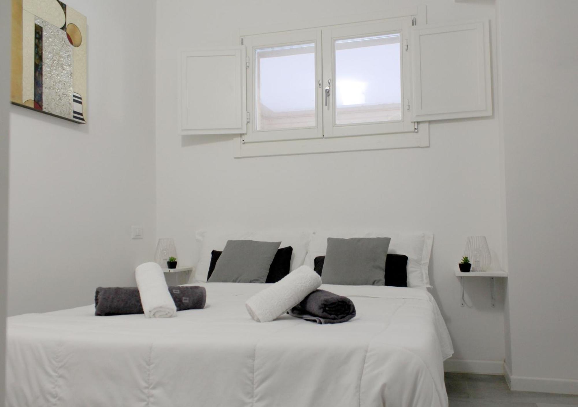 Apartament Sky Loft Airport - Modern Apt 1St Floor Bolonia Zewnętrze zdjęcie