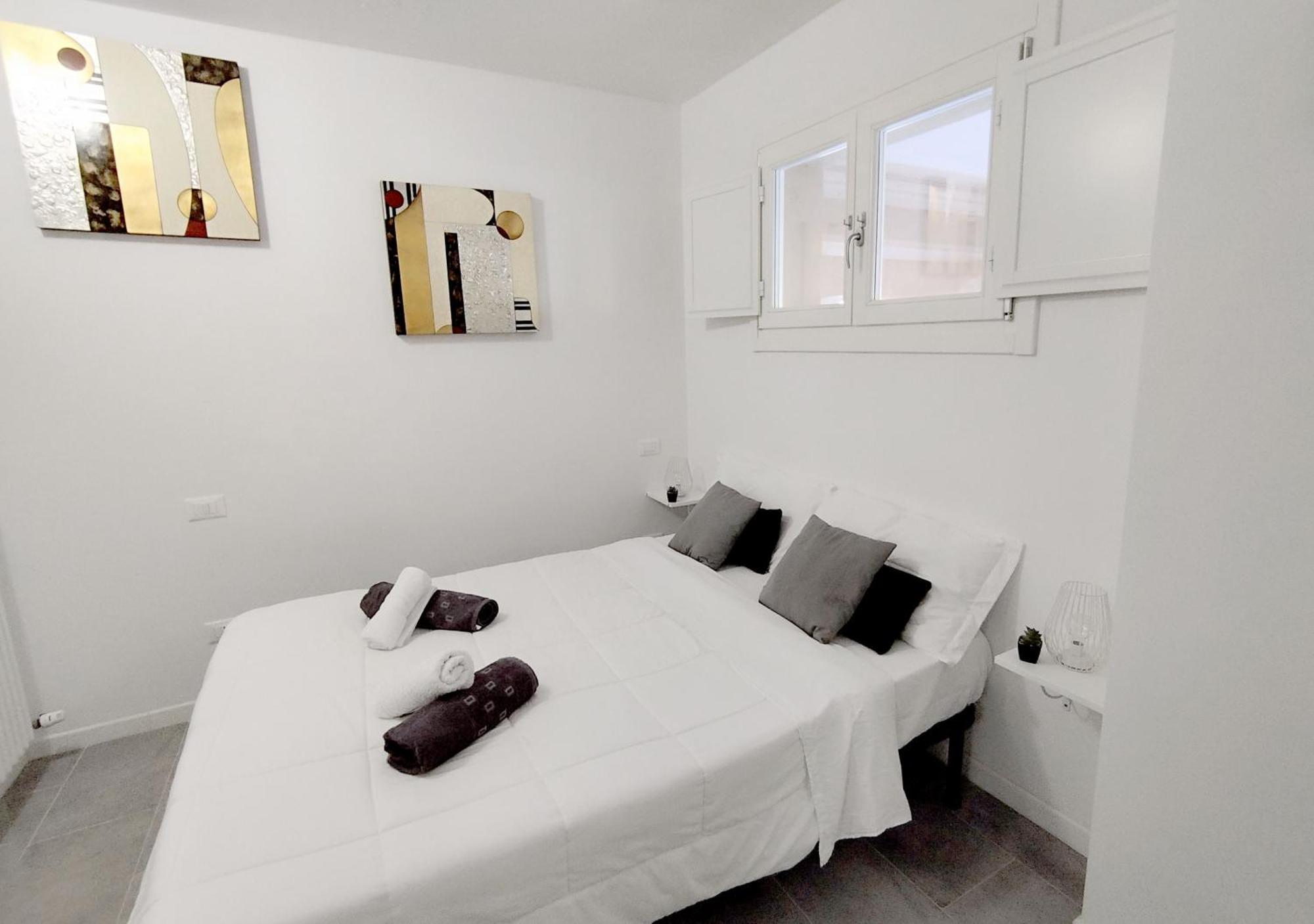 Apartament Sky Loft Airport - Modern Apt 1St Floor Bolonia Zewnętrze zdjęcie