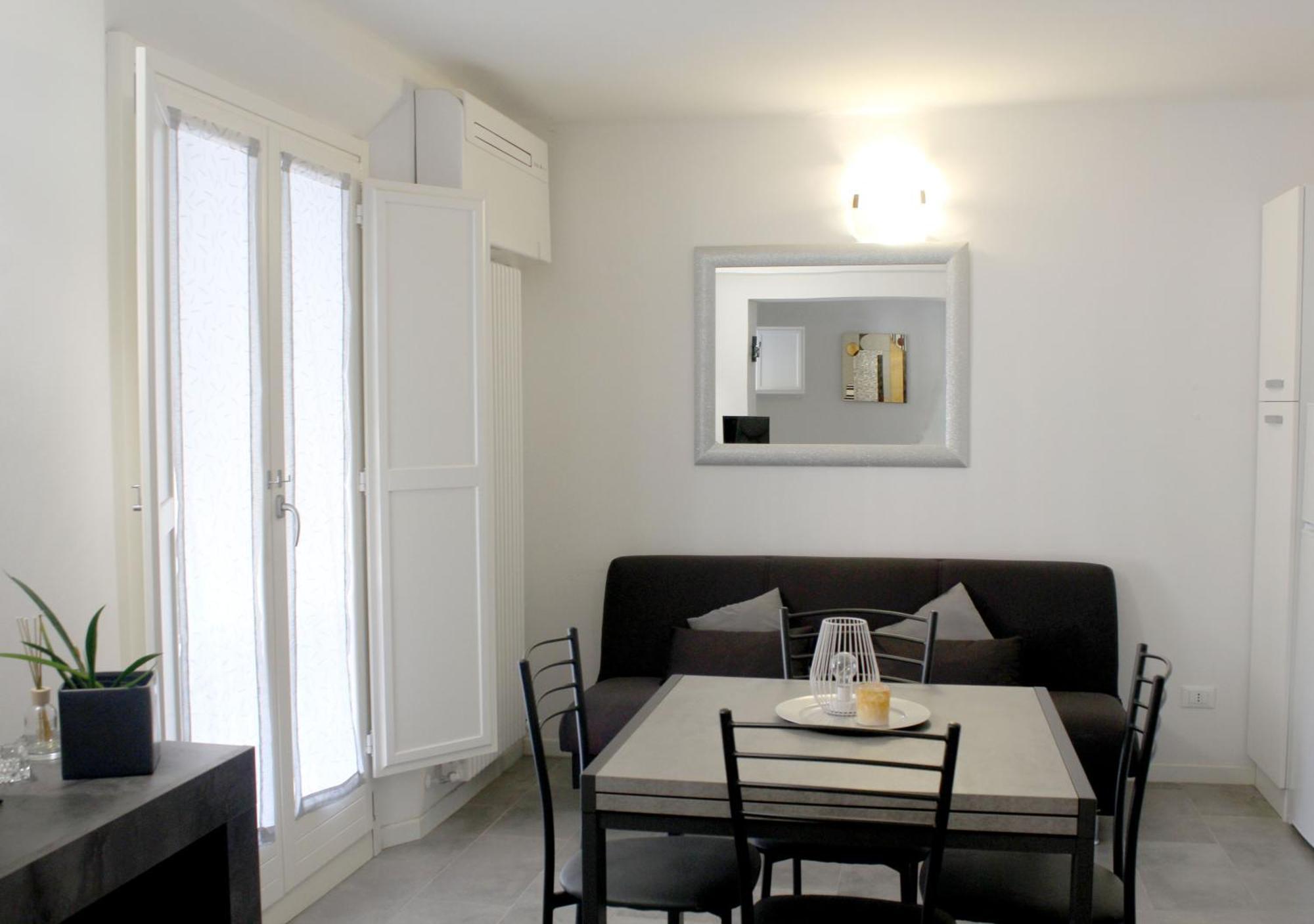 Apartament Sky Loft Airport - Modern Apt 1St Floor Bolonia Zewnętrze zdjęcie